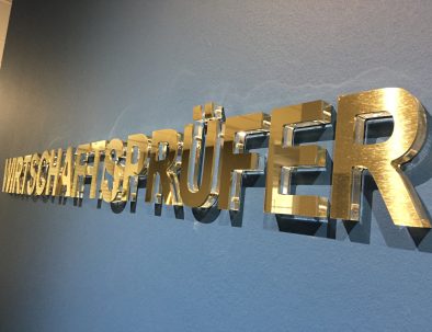 3D Print Buchstaben auf Wand Stuttgart - Designcon